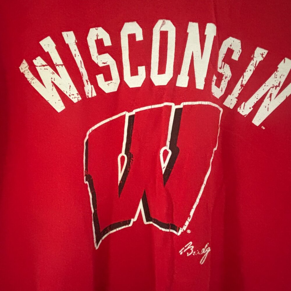 Brand New Wisconsin Womens Tshirt Medium